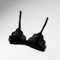 Women's Thin Bra Without Chest Pad Fashion Sexy Lace Lingerie Cutout Back Buckle Tube Top Women's  Underwear Summer Clothes