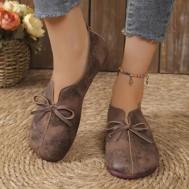 2026 All-Season New Women's Vintage Flat Sole Mom Shoes - Bow Slip-On Casual Flats, Plus Size Comfortable Commuter Shoes