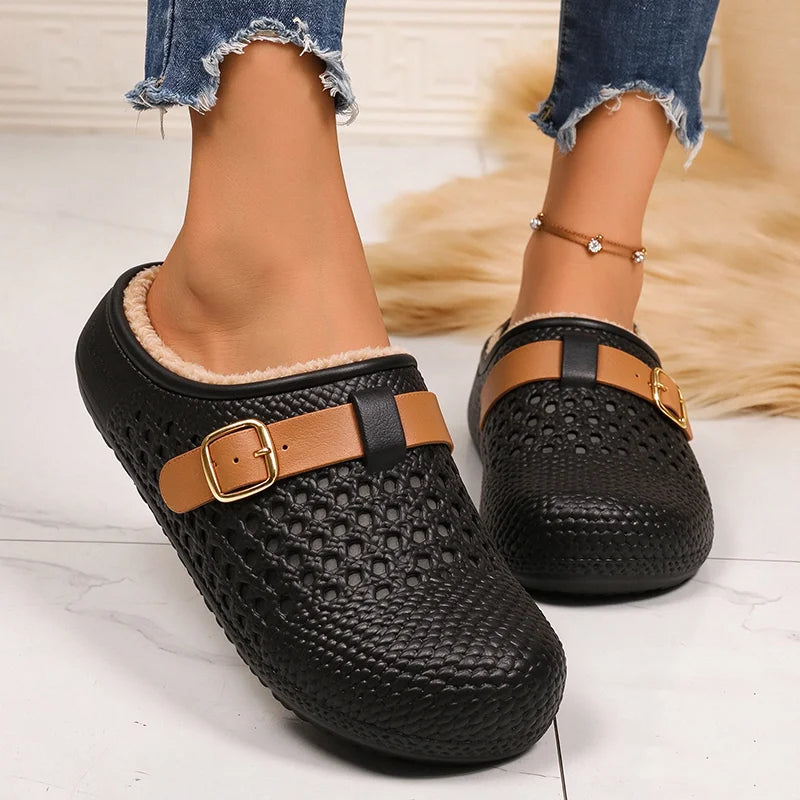 Thick Warm Long Plush EVA Slippers for Women Winter 2026 Lightweight Outdoor Mules Shoes Woman Non Slip Flats Fur Slides Clogs