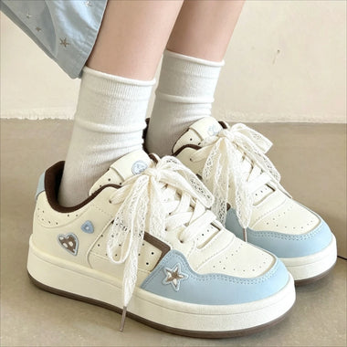 2026 Spring Summer Thick Soled Relaxed Training Shoes Women's Lace New Retro Casual Shoes Student Sports Shoes Women 369