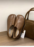 Ladies' retro cowhide shoes, hunting boots, split toe shoes, ankle boots, Mary Jane flat shoes, loafers