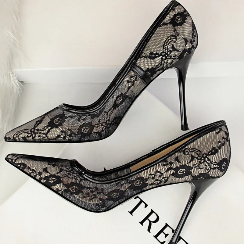 Sexy Lace High Heels Shoes Women Brand Quality Summer Breathable Female Pumps zapatos de talons Lady Party Wedding Shoes WSH4113