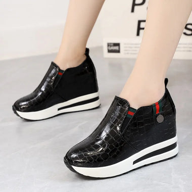 Wegde Heel Shoes for Women Height Increasing Sneakers Slip on Loafers Women Platform Sneakers Women PU Leather Casual Shoes
