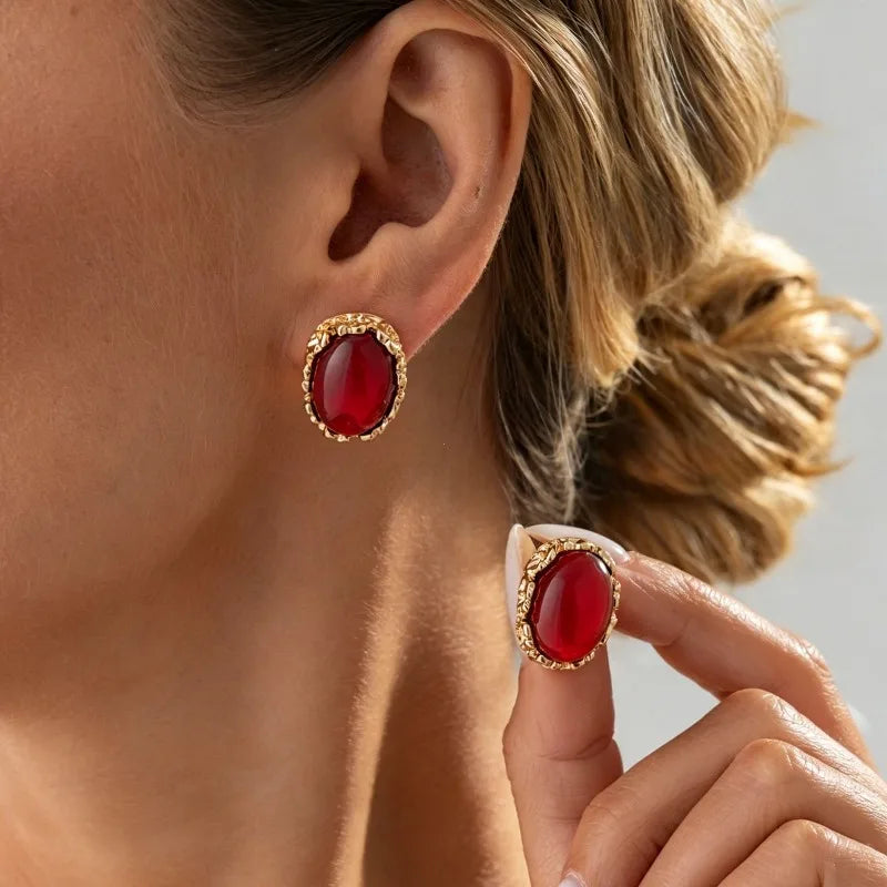 Vintage Elegant Oval Enamel Stud Earrings for Women Retro Classic Metal Folds Frame Earrings Resin Stone Earrings Jewelry Gift