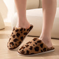 Women's Versatile Casual Flat-Soled Comfortable Warm Indoor and Outdoor Closed-Toe Thick-Soled Slippers for Autumn and Winter