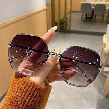 Brand Design  Fashion New Polygonal Metal Sunglasses Retro Ladies Glasses Classic Trend Luxury Driving Travel Eyewear