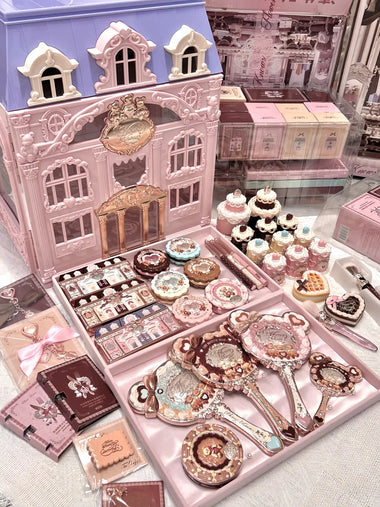 Flower Knows the Sweetie Bear Collection Allin Makeup Kit Gift Box with Eyeshadow Blush Concealer Lipstick & Mirror