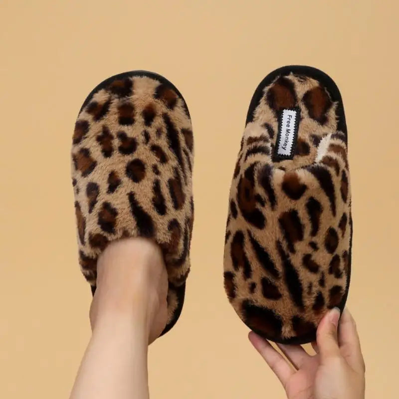 Leopard Print Furry Fur Slippers for Women Soft Sole Non Slip Winter 2026 couple Slippers Women Faux Fur Comfortable Plush Shoes