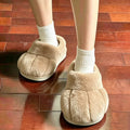 Lovely Cat Paw Fluffy Fur Indoor Slippers Women Winter 2026 Cute Warm Plush Home Slippers Plus Size Kawaii Furry Shoes Unisex