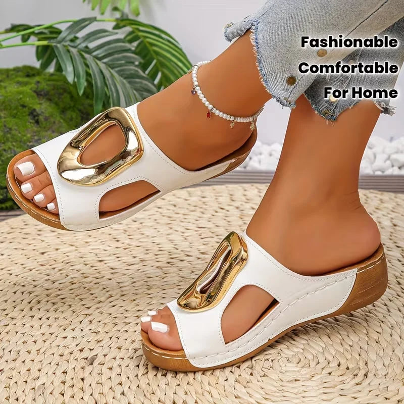 Designer New Summer Women Fashion Slip on Slippers Beach Slippers Solid Color Round Head Wedges Casual Shoes Slides Women