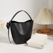 Two-Piece Women's Handbag with a Clutch, Large Capacity Shopping Bucket Bag Tote Bag, Very Suitable for Daily Use