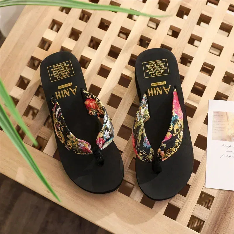 Women Flip Flops Summer Fashion Beach Platform Slippers Casual Outside Wedges Sandals Summer Women Shoes 2025