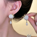 2026 New White Acrylic Flower Dangle Earrings for Women White Pearl Water Drop Pendants Hanging Earrings Bohemian Ear Jewelry