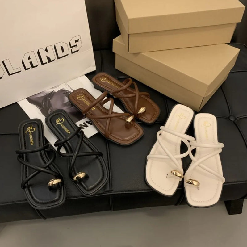 Stylish Women's Cross Strap Slide Sandals Comfortable Lightweight Toe Loop Beach Shoes with Casual Solid Color Design for Summer