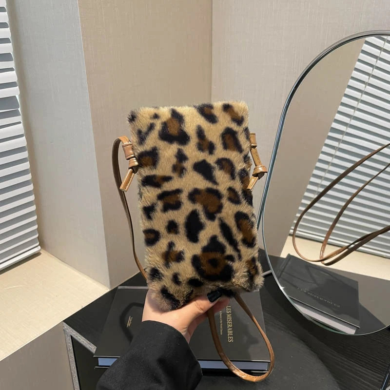 Fashion Women Cow Print Plush Underarm Bag Winter Fluffy Mini Shoulder Bag Zebra Leopard Pattern Small Tote Handbag Purse