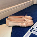 Fashion Split toe Satin Silk Bowknot Women Ballet Flats Spring Summer Pleated Designer Tabi Loafers Casual Girls Dance Shoes