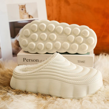 Thick-Soled Cotton Slippers for Women, New Winter Style, Fleece-Lined and Thickened, Couple's Home Slippers, Closed-Toe, Suitable for Outdoor Wear, Cold-Resistant and Warm Cotton Shoes