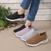 Women's Breathable  Slip-On Sneakers Comfortable Non-Slip Walking Shoes for Elderly Casual Sport Shoes