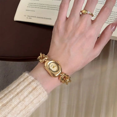 New Irregular Bracelet Watches Elegant Cheese Shape Wristwatch Luxury Gift Quartz Watch Women