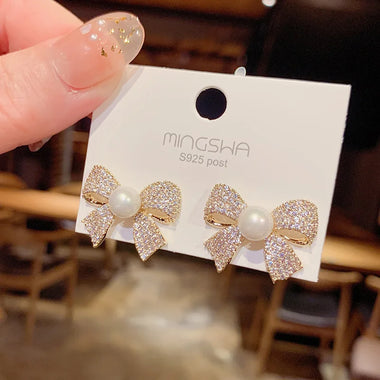 Fashion Acrylic Stud Bow Pearl Earrings with Delicate Korean Chic Bow-knot Design Buling Buling Ear Rings