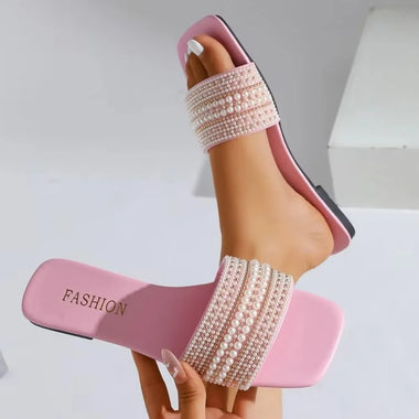 Women's Flat Bottom Sandals 2026 Summer New Style Beaded Rhinestone Shoes Womens Outdoor Fashion Slippers