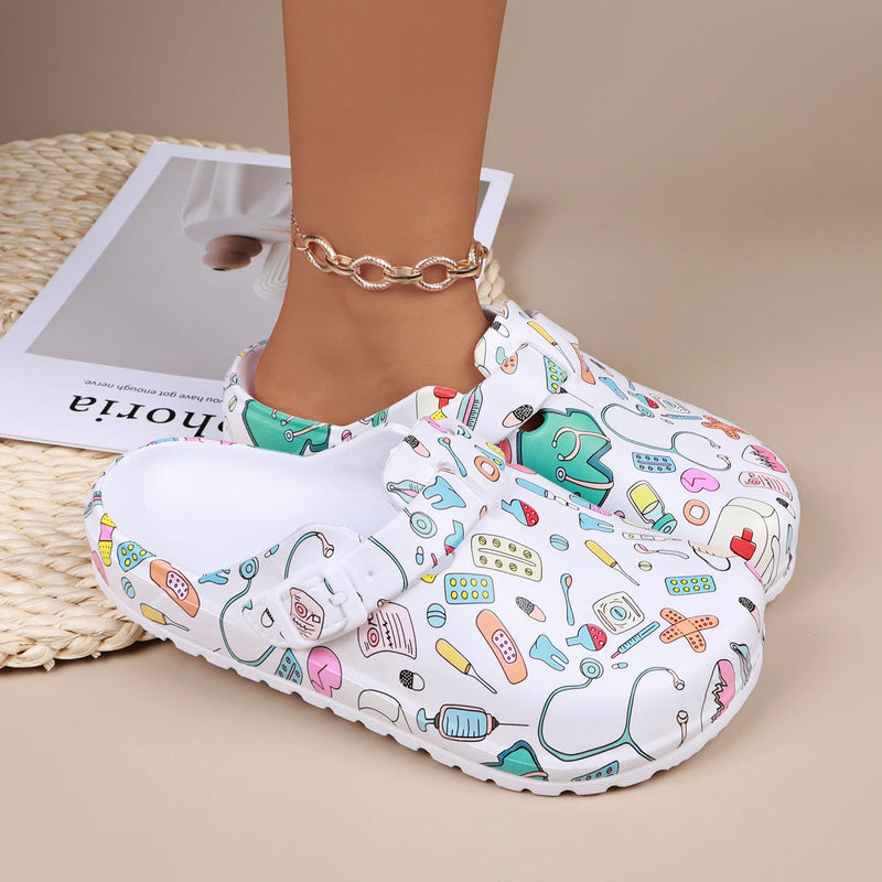Women Cartoon Printing Mule Clogs Adjustable Buckle Nurse Shoes Non-Slip Closed Toe Comfort Indoor Slippers for Beach & Garden