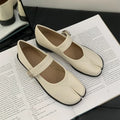 Spring Autumn Women Flat Shoes Fashion Split Toe Flat Heel Loafers Shoes Shallow Soft Leather Casual Outdoor Mary Jane Shoes