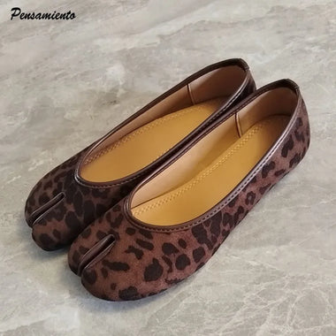 Fashion Leopard Pattern Split Toe Women Ballet Flats Spring Summer Casual Soft Soles Walking Lazy Loafers Gilrs Dance Tabi Shoes